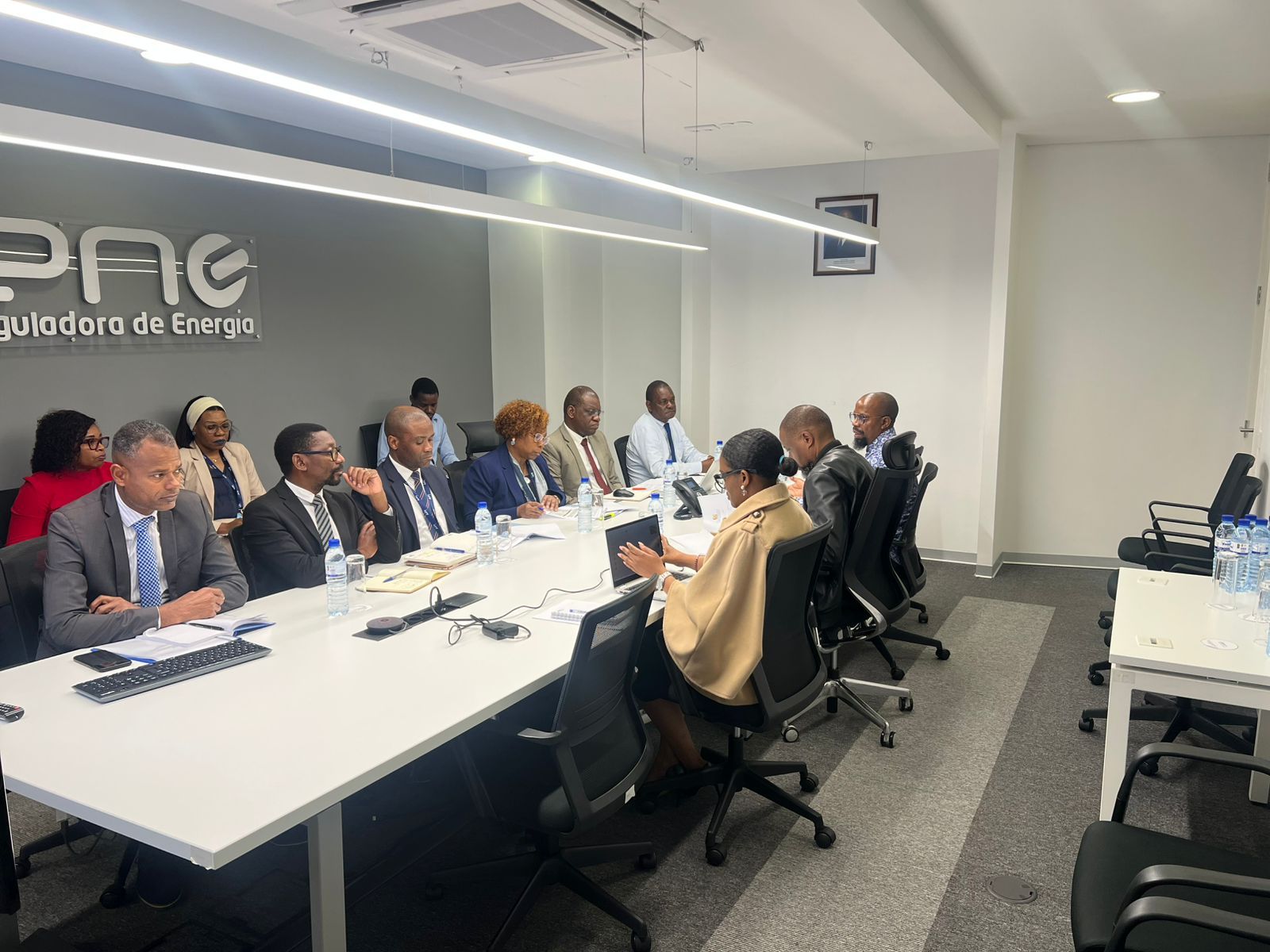 AURAS PARTICIPA NA DISCUSSÃO DO REGIMEparticipa DE SUBVENÇÃO DA ELECTRICIDADE